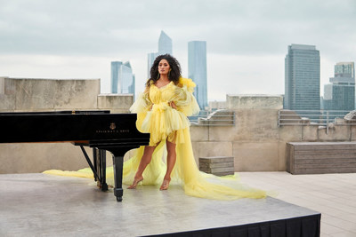 Chloe Flower – © Sony Music Masterworks